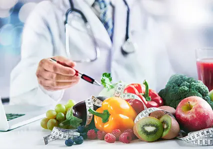 Wissenschaftler prüft Magnesium-Lebensmittel